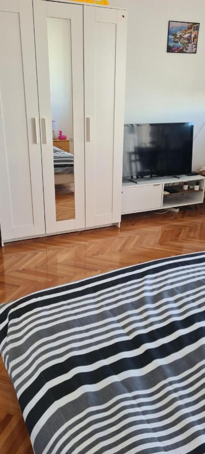 Smartstar Apartment Split Bagian luar foto