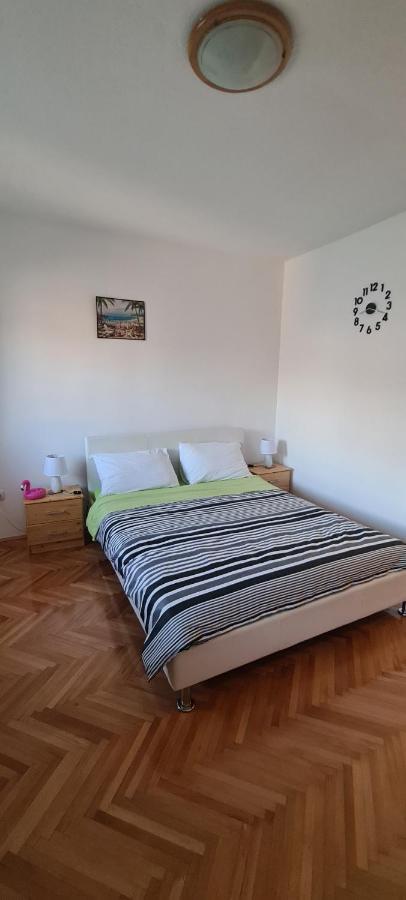 Smartstar Apartment Split Bagian luar foto